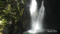 Air terjun kembar desa Gitgit