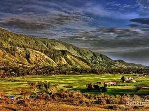Siapa Sangka, Pulau Samosir Punya Bukit Seindah Ini