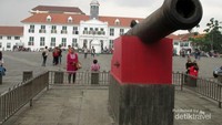 Meriam bersejarah dan unik di Kota Tua Jakarta