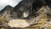 Kawah Gunung Sibayak