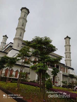 Singgah di Tajug Gede Purwakarta, Bonus Agrowisata Nan Instagrammable