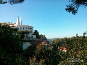 Sintra, Bukit Indah di Balik Kota Lisbon