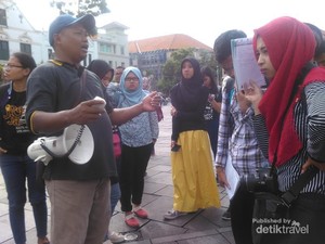 Sisi Lain Kota Tua Jakarta, Ketemu Pemandu Wisata yang Lucu