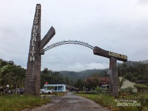 Situs Purbakala yang Terlupakan di Jawa Barat