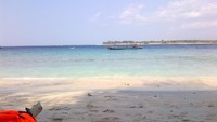 Snorkeling di pinggir pantai Gili Trawangan