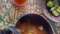 Hidangan Saouto dari warung Saoto Bathok Mbah Katro