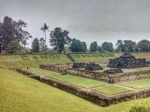 Solo Traveling ke Candi Sambisari