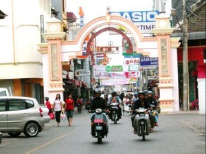 Somba Opu, Tempat Asyik Belanja Oleh-oleh di Makassar