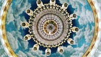 Lukisan Awan Pada Kubah Masjid Kubah Mas Depok