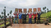 Foto bersama di Posong