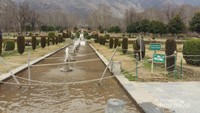 Nishat Bagh yang disebut juga Mughal garden