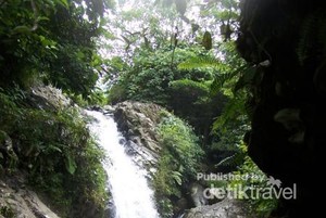 Ssst, Ada Air Terjun Tersembunyi di Padang