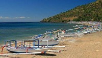 Pantai Amed (belindaschneider.wordpress.com)