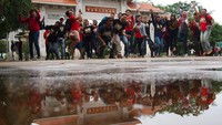Peserta workshop menulis berfoto bersama