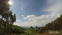 Jalan menuju Puncak Becici