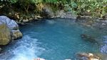 Sst, Wisata Beda ke Sungai Sebening Kristal di Padang