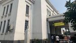 Stasiun Tanjung Priok yang Megah & Terjaga Keasliannya