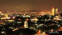 Pesona Malam kota Batam dari Bukit Seraya