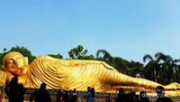 Patung Budha Tidur raksasa