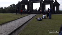 Gerbang utama Keraton Ratu Boko