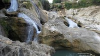 bagian atas air terjun
