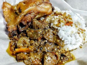 Suka Kuliner Pedas? Coba Icip Oseng-oseng Mercon Bu Narti