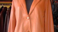 Jaket perempuan (sumber: arifh.blogdetik.com)