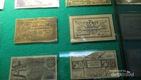 Koleksi uang kertas