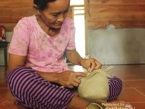 Sumpet, Kerajinan Tangan Khas Suku Tertua di Bangka