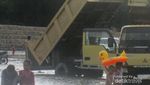 Sungai di Aceh Ini Jadi Tempat Rekreasi Sekaligus Cuci Truk