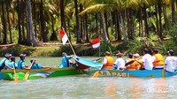 Peserta bertabrakan