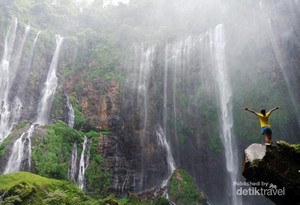 Sungguh! Air Terjun Tumpak Sewu Secantik Ini