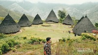 Pesona Wae Rebo dari atas bukit