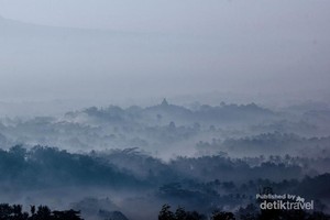 Sunrise Menakjubkan dari Bukit Punthuk Setumbu, Magelang