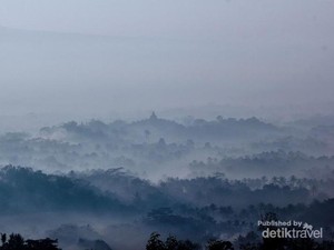 Sunrise Menakjubkan dari Bukit Punthuk Setumbu, Magelang