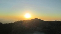 Sunrise yang muncul malu-malu