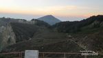 Sunrise Paling Dahsyat di Danau Kelimutu