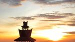 Sunrise Secantik Ini, Ada di Gunung Sipiso-Piso