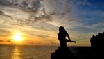 Sunset Cantik di Bali Ada di Pura Uluwatu