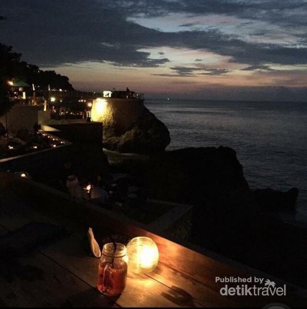 Sunset Dari Rock Bar Bali Juara