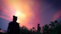 Senja di Pantai Tuguragung