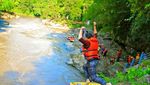Super! Rafting Sambil Mengamati Fosil di Jambi