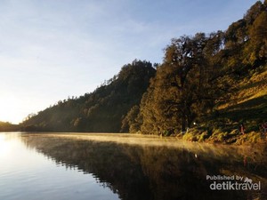 Surga Jatuh Di Ranu Kumbolo