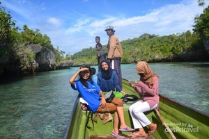 Surga Kecil itu Bernama Pulau Bair