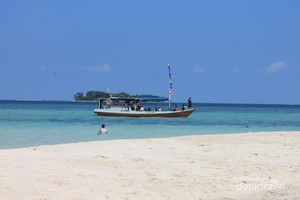 Surga Tersembunyi di Laut Jawa