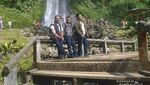 Susur Curug di Bogor Saat Akhir Pekan, Seru!