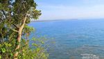 Syahdunya Pemandangan Pantai Batu Karas dari Atas Bukit