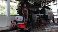 Saya saat bersama Loko Uap Mak Itam