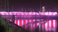 Merah putih. Sesuai dengan tema bulan kemerdekaan ini.