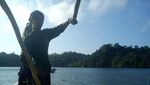 Tak Perlu ke Pulau Sempu, Pantai Sendang Biru Juga Cantik